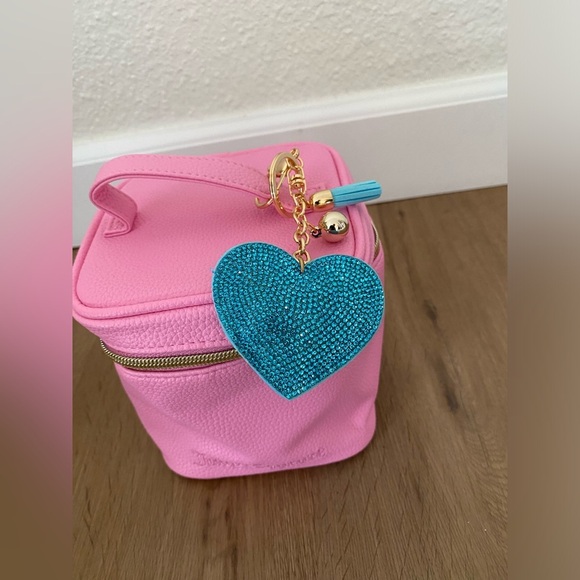 NEW Juicy Couture Pink Cosmetic Bag with Blue Heart Charm - Picture 2 of 3